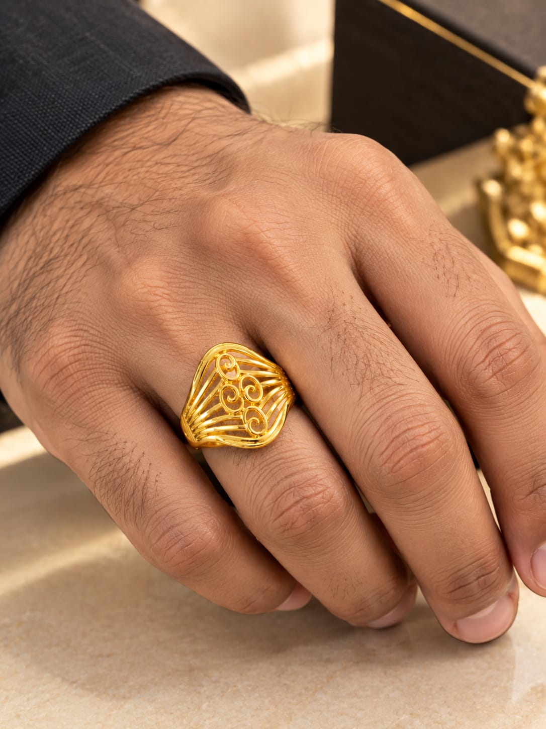 GENTS RING